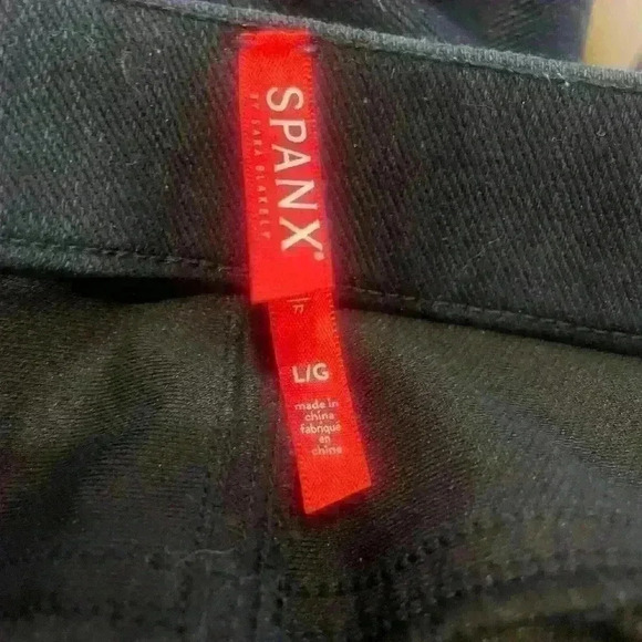 Spanx Jeanish leggings size Large in Twilight Rinse. Very comfortable! - Picture 3 of 6
